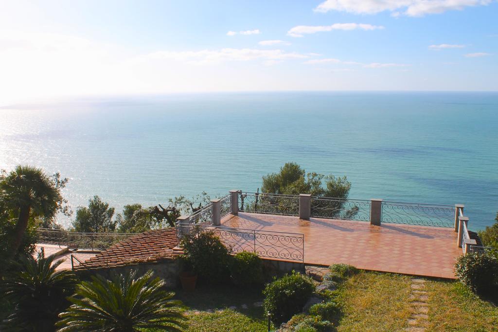 אמליה B&B Le Palme מראה חיצוני תמונה